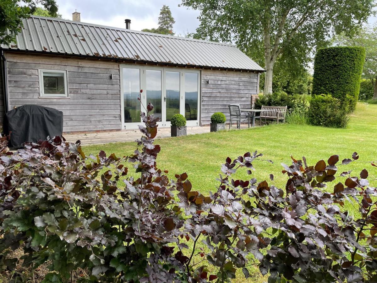 Rogate Stunning Cabin With Incredible Views Near Goodwood מראה חיצוני תמונה