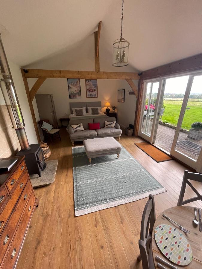 Rogate Stunning Cabin With Incredible Views Near Goodwood מראה חיצוני תמונה