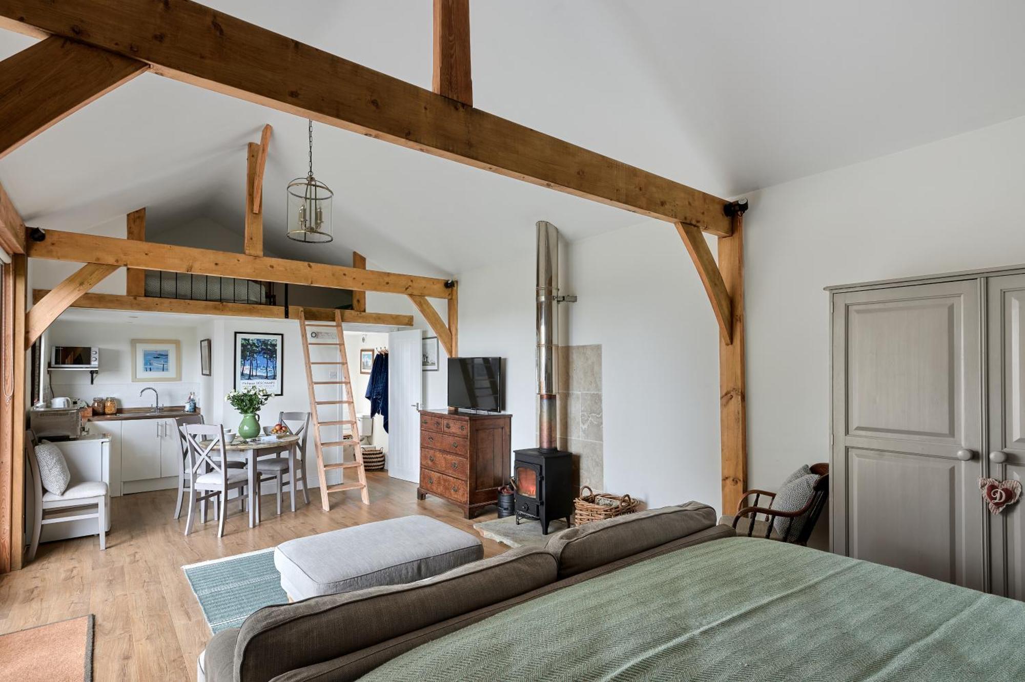 Rogate Stunning Cabin With Incredible Views Near Goodwood מראה חיצוני תמונה